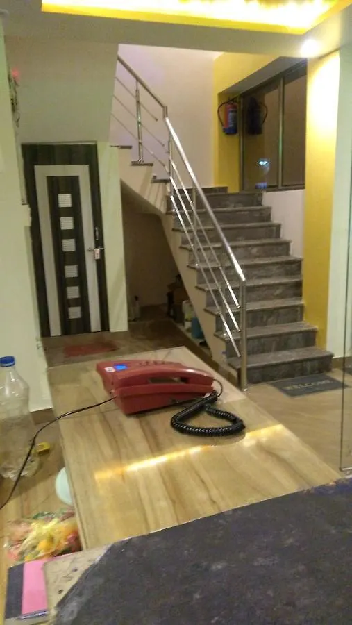 Hotel Picasso Varanasi Prime Location