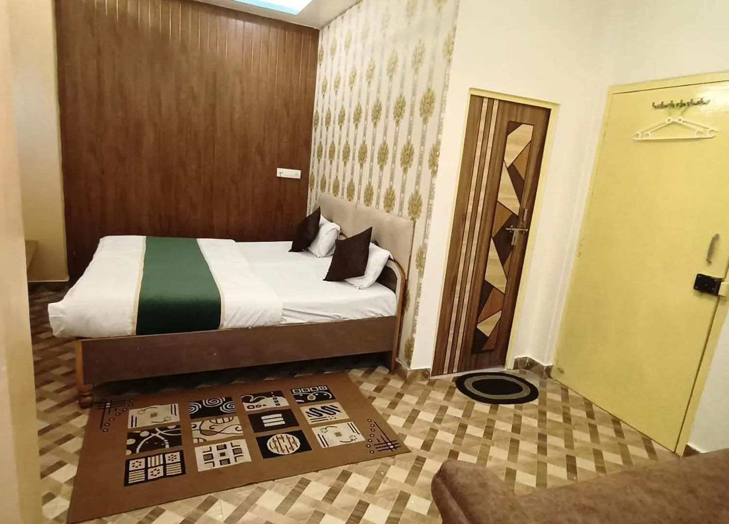 Hotel Picasso Varanasi Prime Location Indie