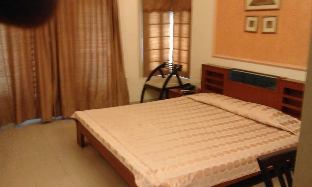 Hotel Picasso Varanasi Prime Location