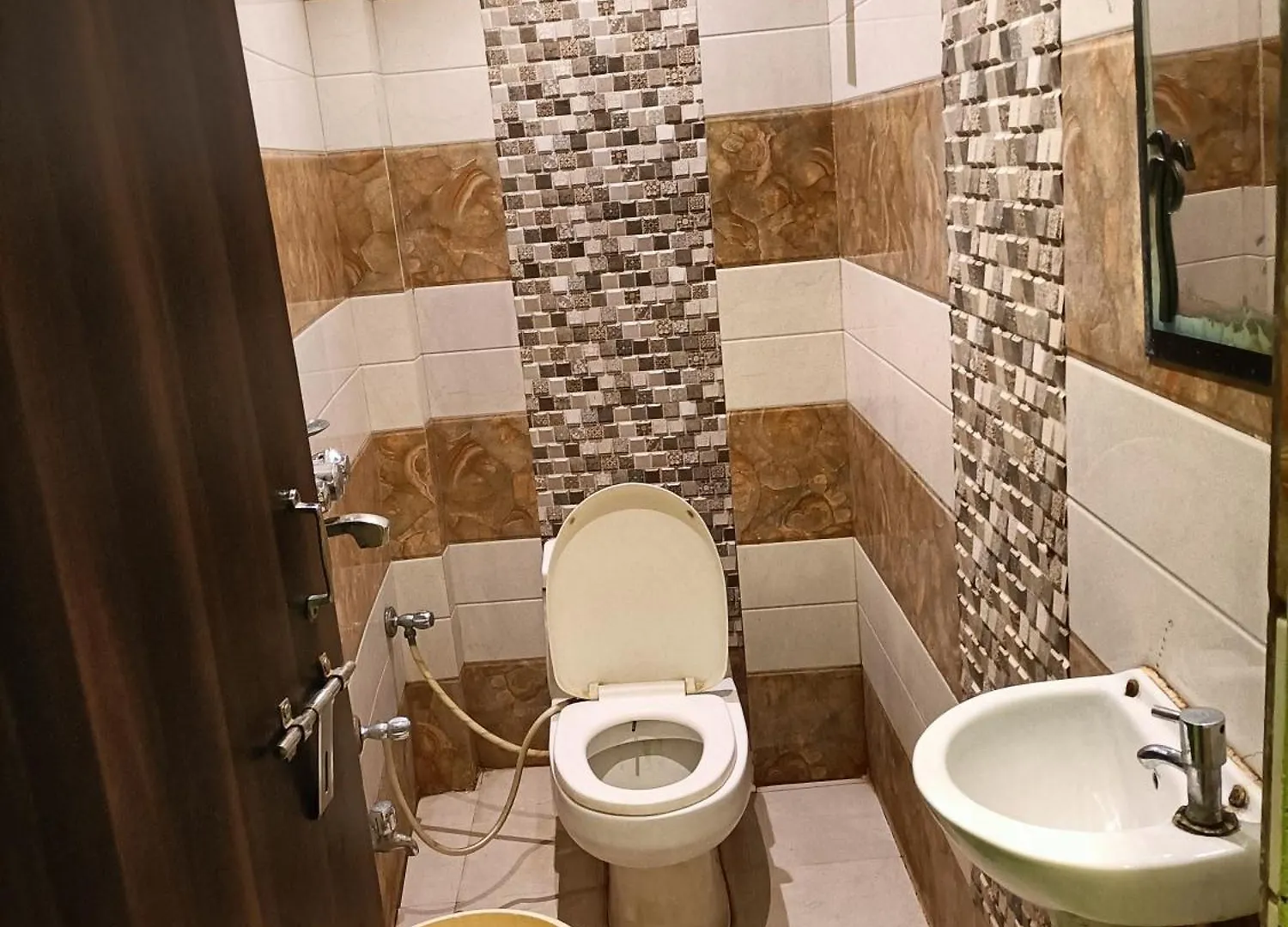 Hotel Picasso Varanasi Prime Location Indien