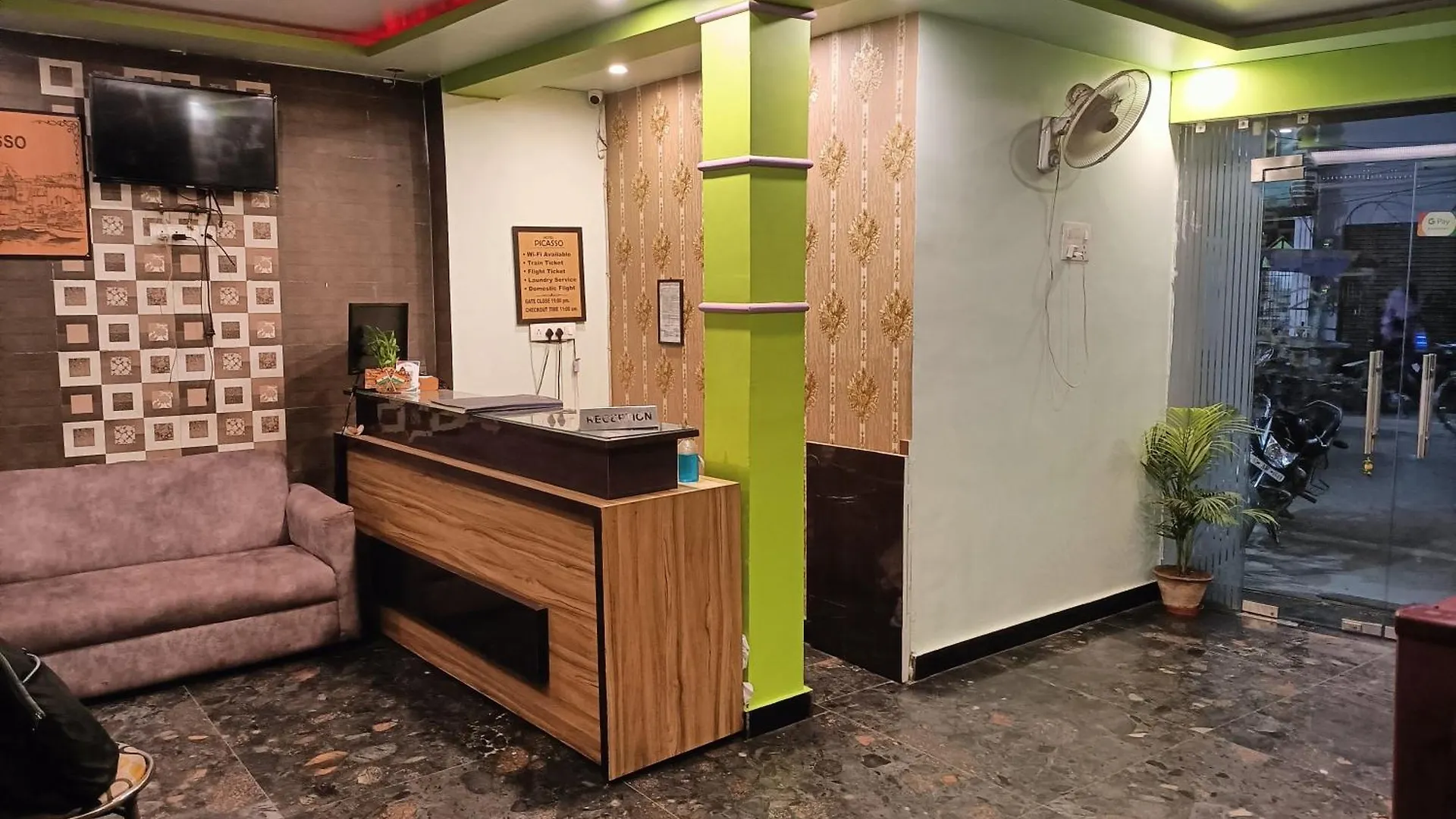 Hotel Picasso Varanasi Prime Location 2*,  Indien