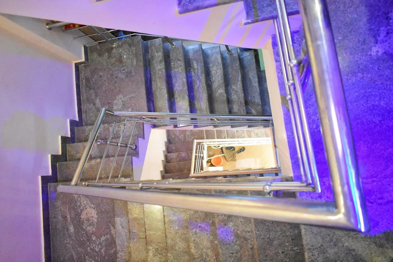 Hotel Picasso Varanasi Prime Location